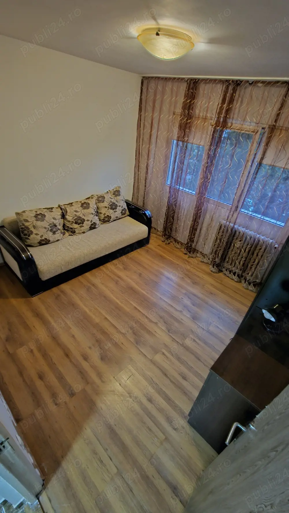 2 camere Piata Delfinului 