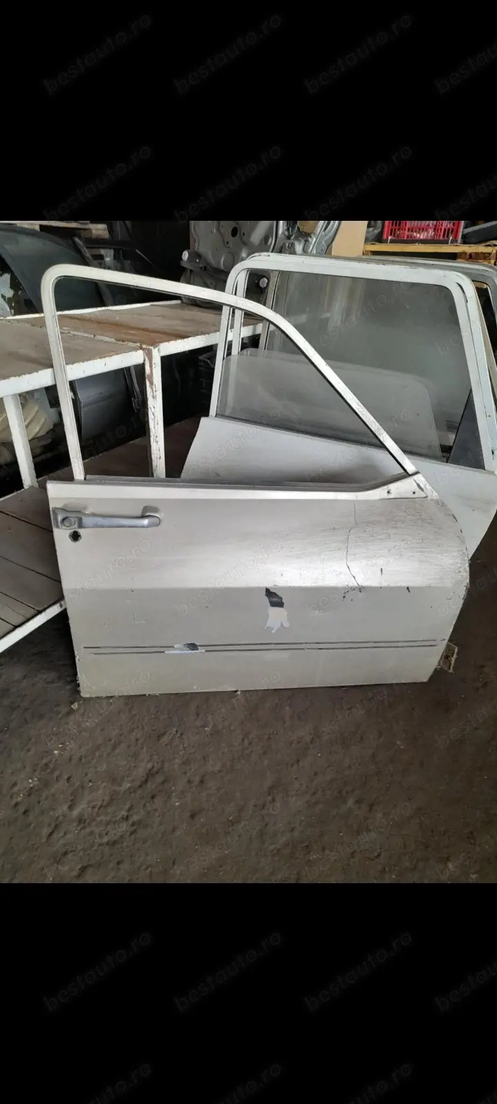 usi dreapta Dacia 1300 si 1310