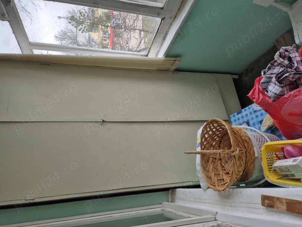 Vand apartament 3 camere ultracentral BdChimiei langa casa de cultura blocC3 centrala termica et.3 4