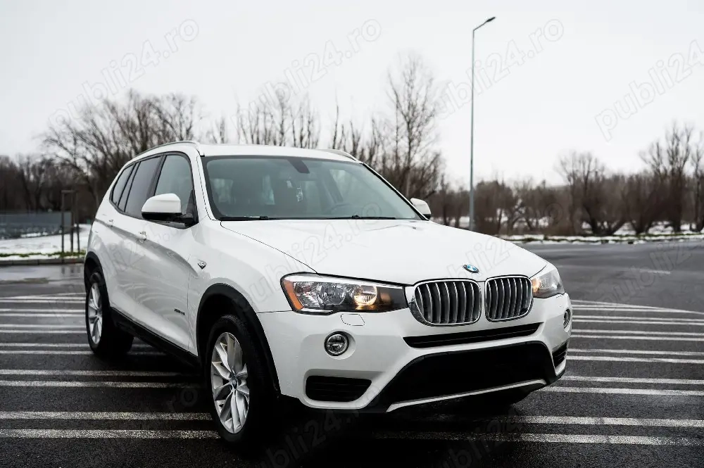 Vând BMW X3 28i xDrive, 2.0 benzină, 245 CP, cutie automată,Panoramic
