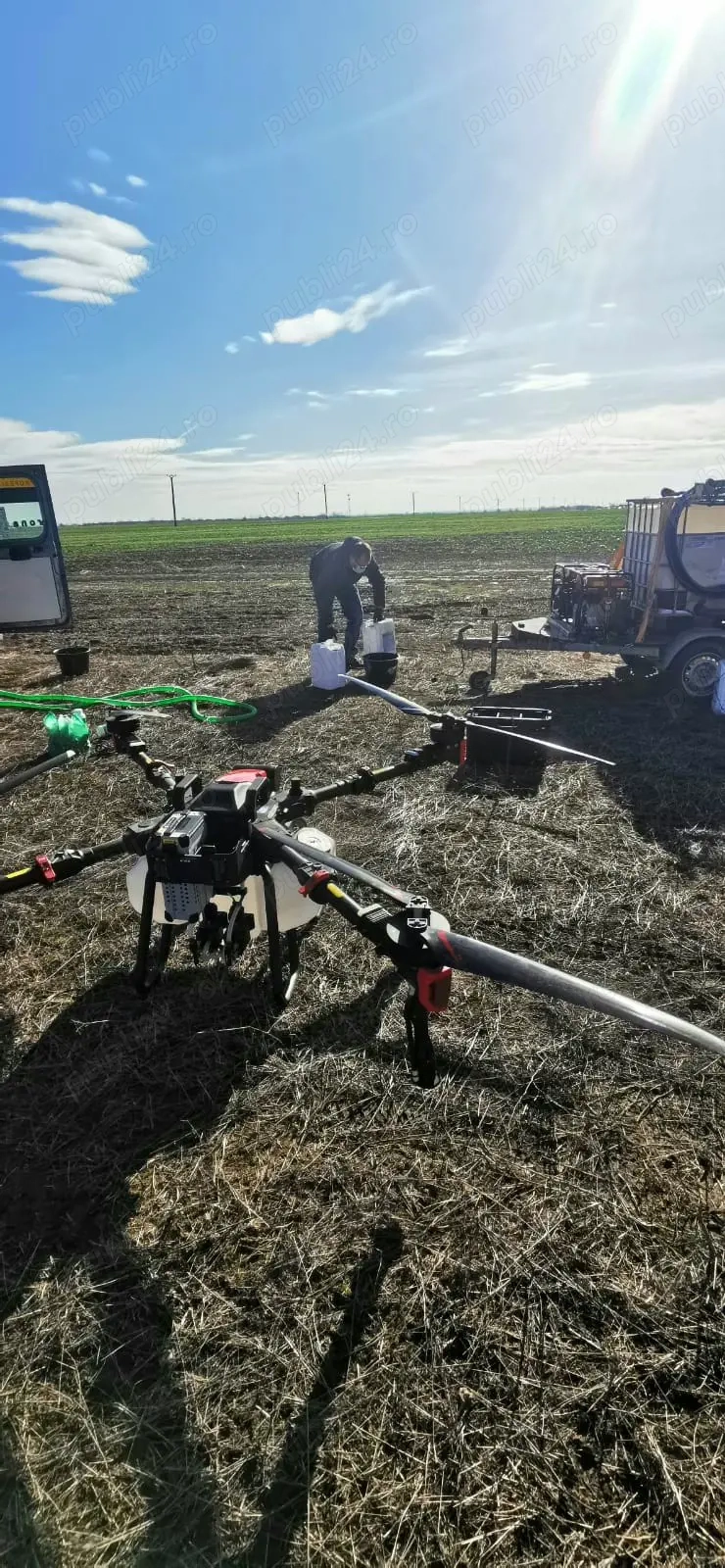 Prestari servicii - Tratamente fitosanitare cu drona agricola 