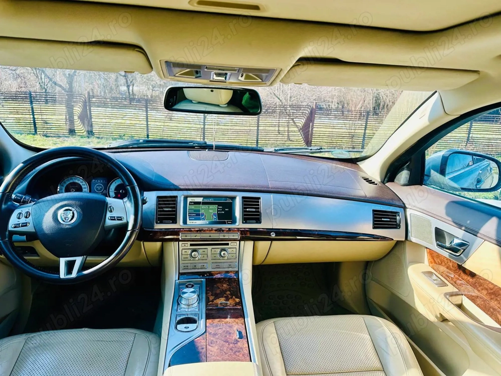 Vand jaguar xf 3.0