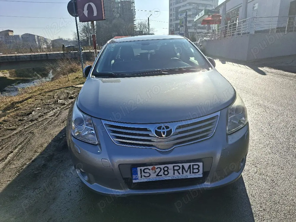 Vand Toyota Avensis 2.3 I varianta echipare de lux , diesel, 175 000 km, an 2010, stare exemplara, p