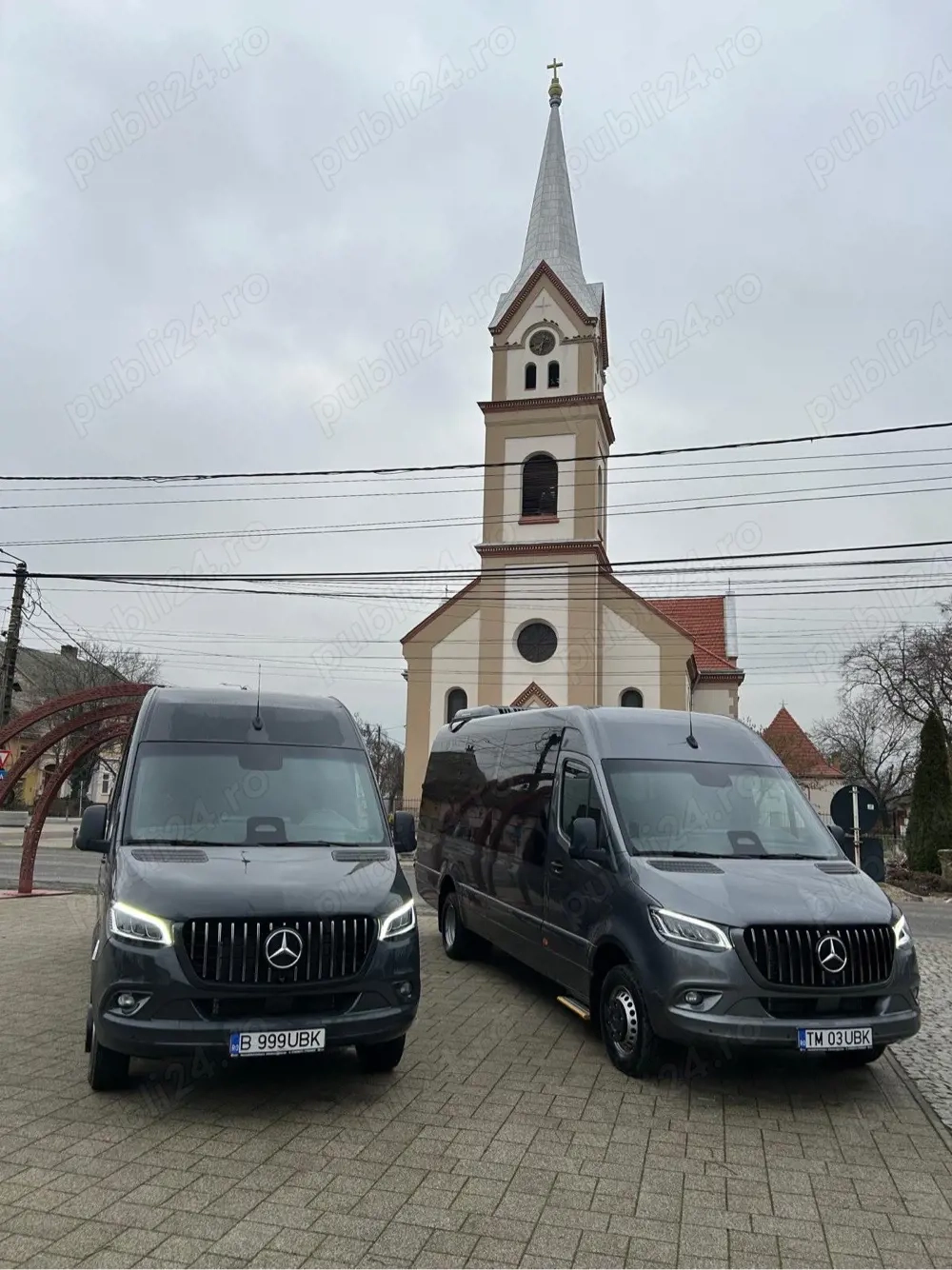 Închiriere Microbuze Evenimente   Team building   Excursii