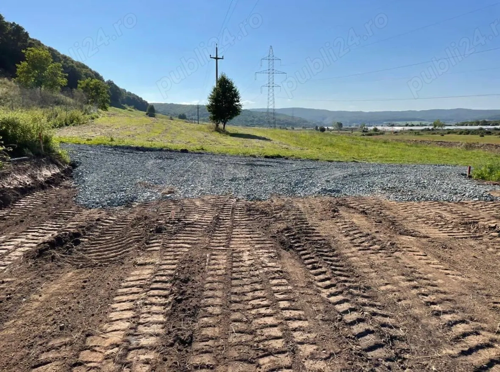 Pers.fizica vand teren Gilau zona Sesul de Jos Sub Padure
