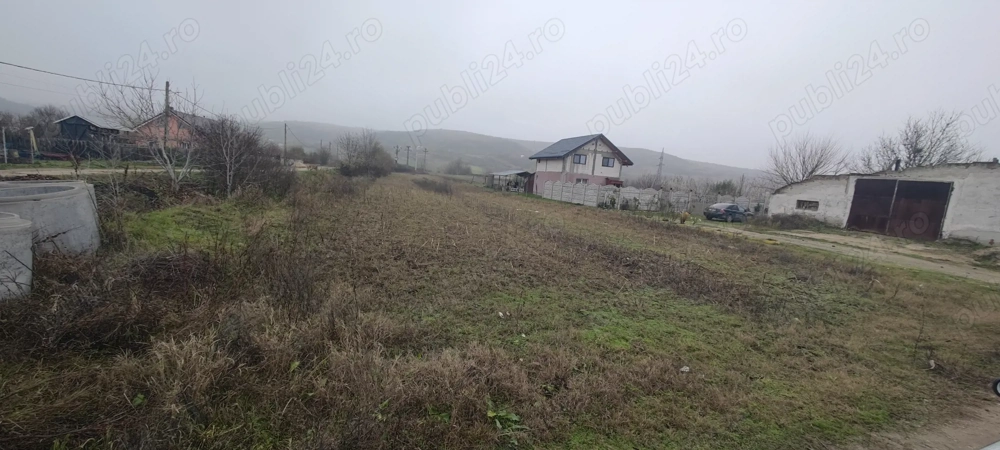 Vând teren Goiești 