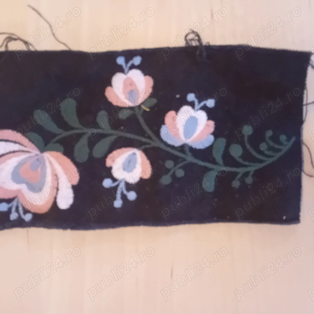 Broderii in format PES