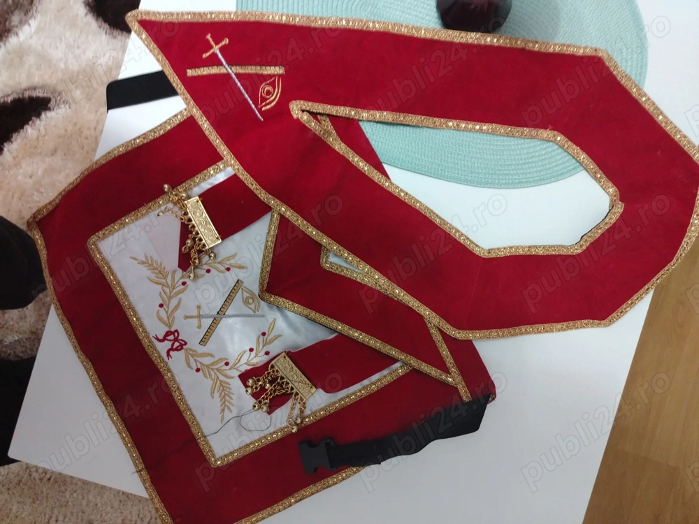 Vând șorț masonic 