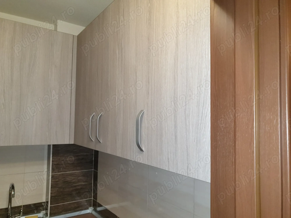 Garsonieră de vânzare mobilată. 