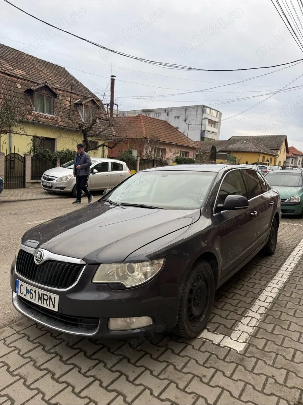 Vând Skoda Superb 2.0 TDI, 170 CP, 2009, 279.xxx km Dotări: dublu climatronic, scaune încălzite, sca