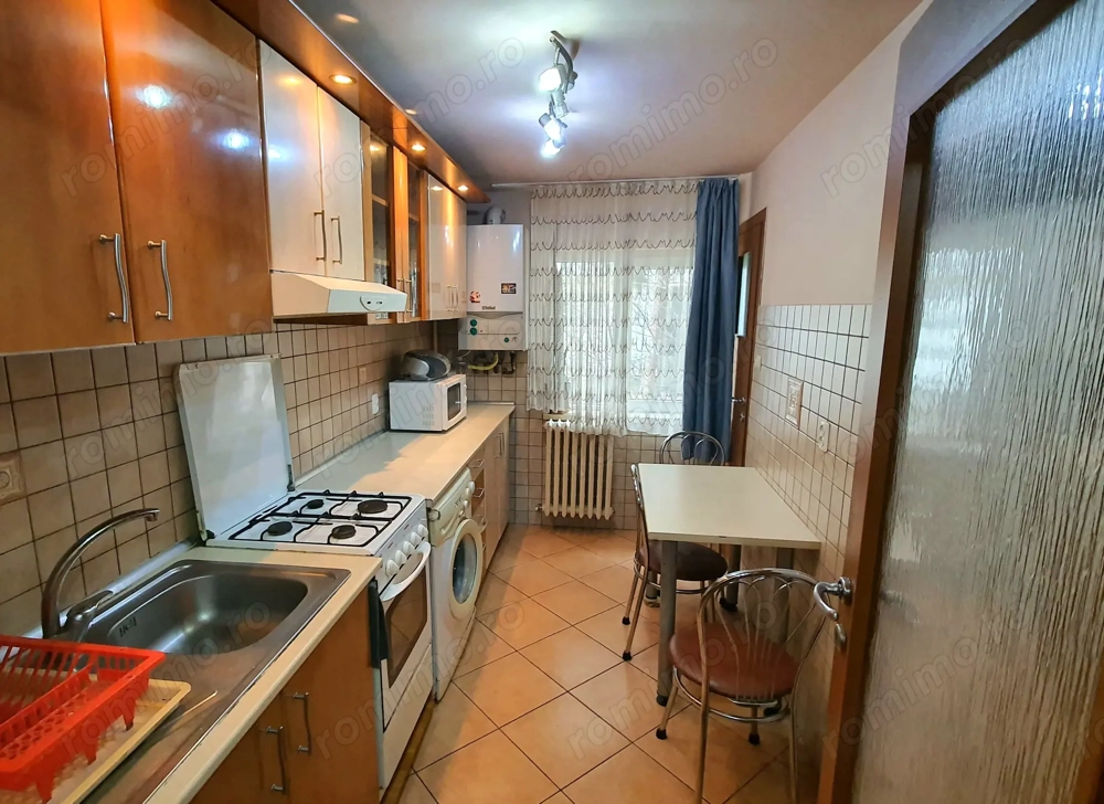 Vând apartament 2 camere decomandat, mobilat complet -  Stefan cel Mare Bistrița
