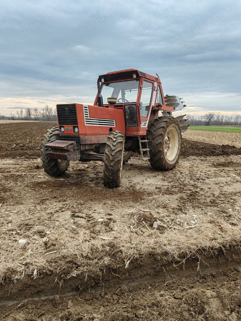 Vand Fiat 1180 si plug