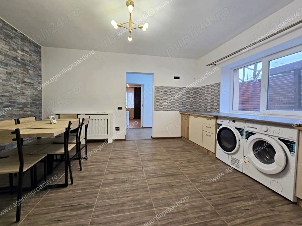 Casă renovată, zonă centrală, singur in curte. Doar 99000 euro!