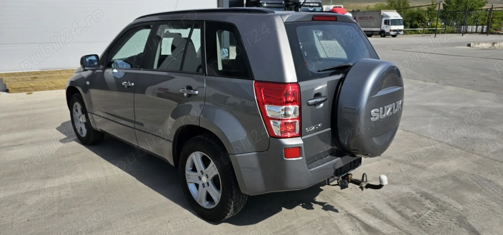 Suzuki Grand Vitara 2.0i