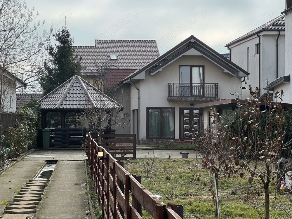 Vila P+M, Sc = 135 mp, Teren = 1072 mp, zona centrala   str. Salcamului