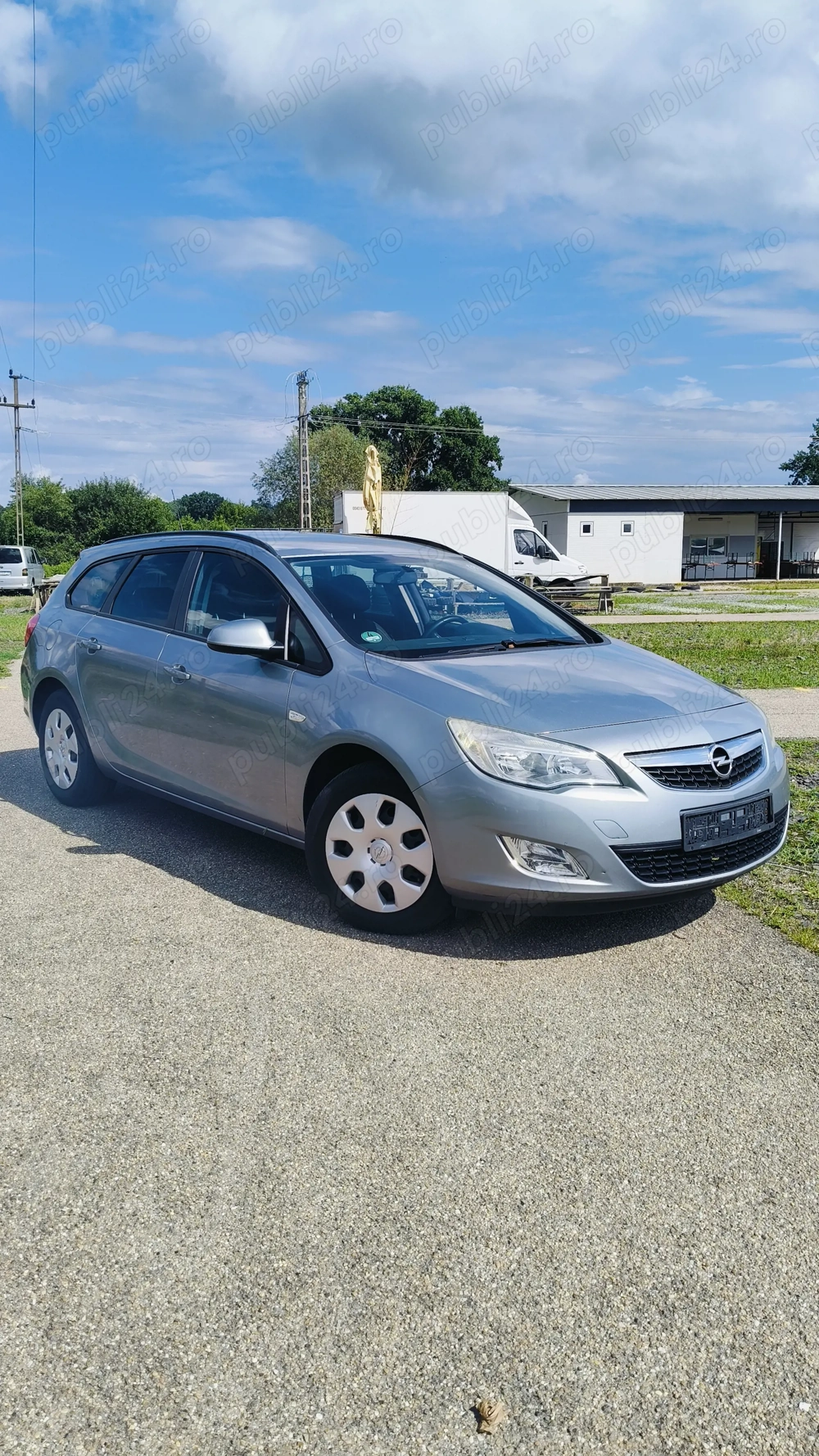 vând Opel Astra J Sport Tourer Edition 1.7 cdti 110cp euro 5 an 2011