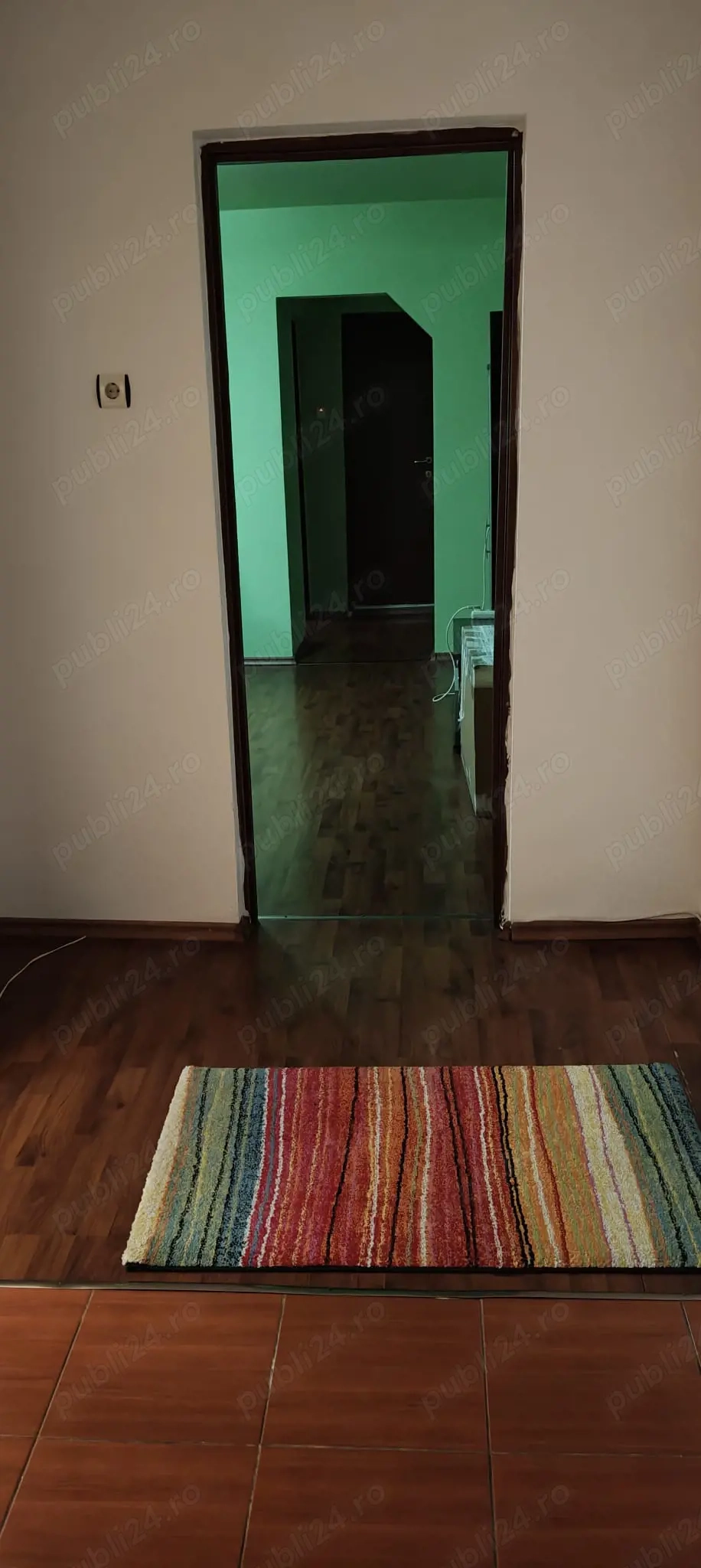 Inchiriez apartament cu 2 camere