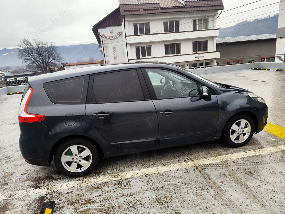 Vând Grand scenic 3 in care am investit și înmatriculată recent 