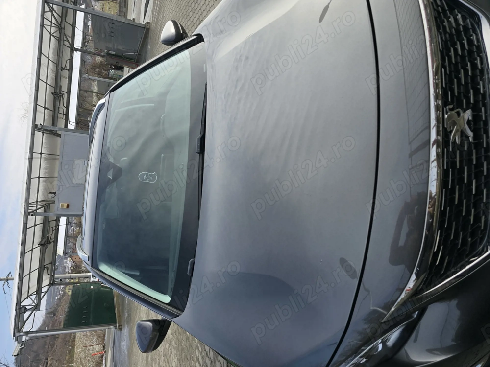 De vanzare .Peugeot 5008