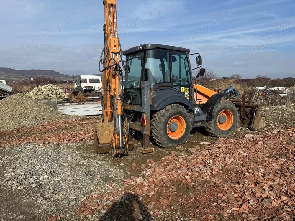 Buldoexcavator Fermec 960 4x4   deplasabil, cuplă rapidă, fără jocuri