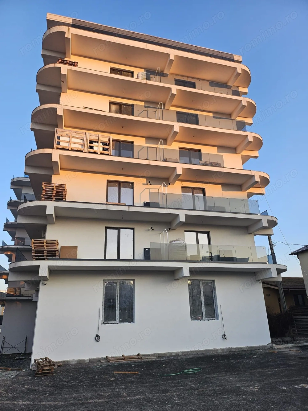 Bloc nou -apartament 2 camere Navodari Nord-plata rate