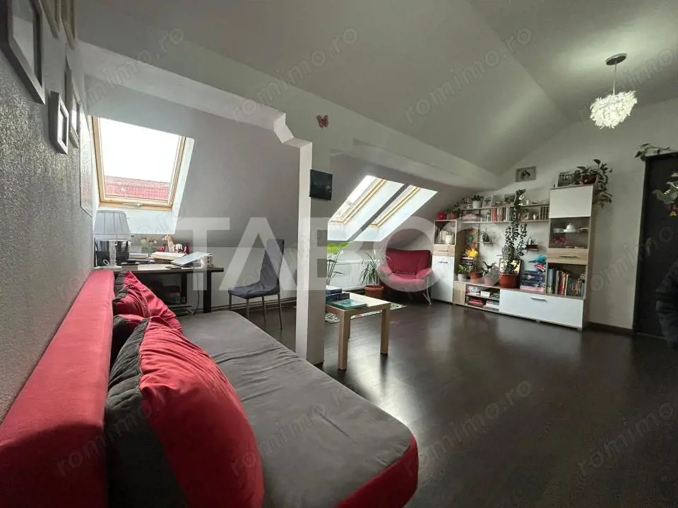 Apartament cu 2 camare de vanzare utilat si mobilat in zona linistita 