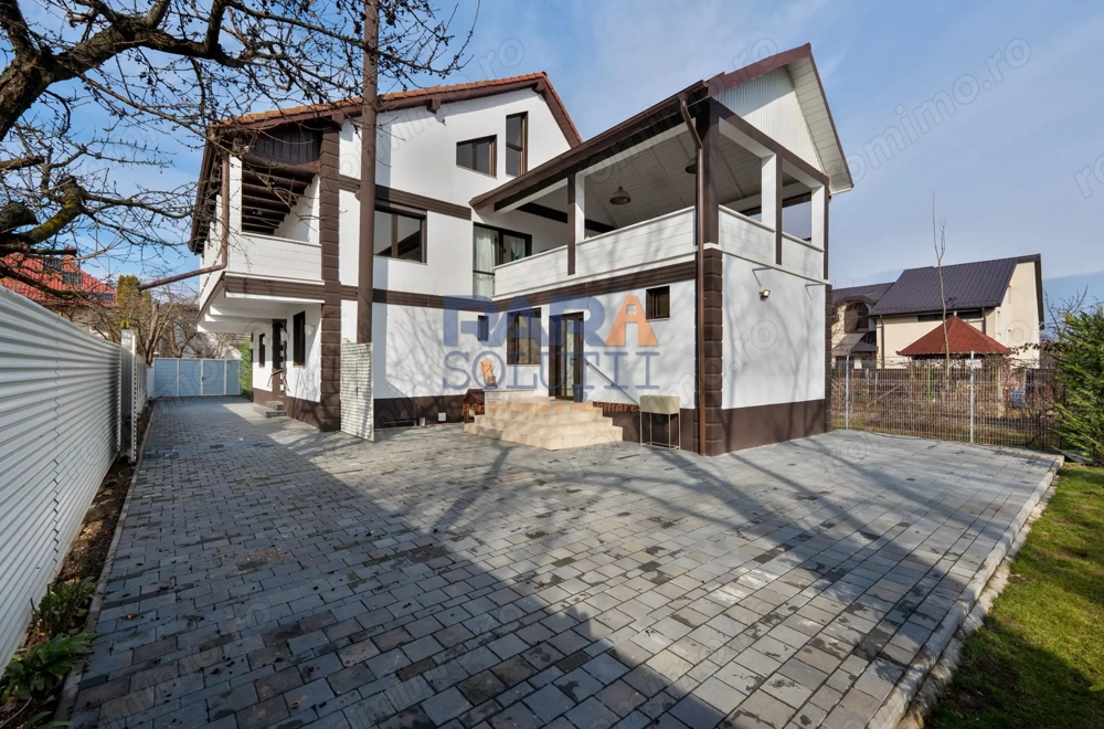 Casă tip duplex - zonă exclusivistă