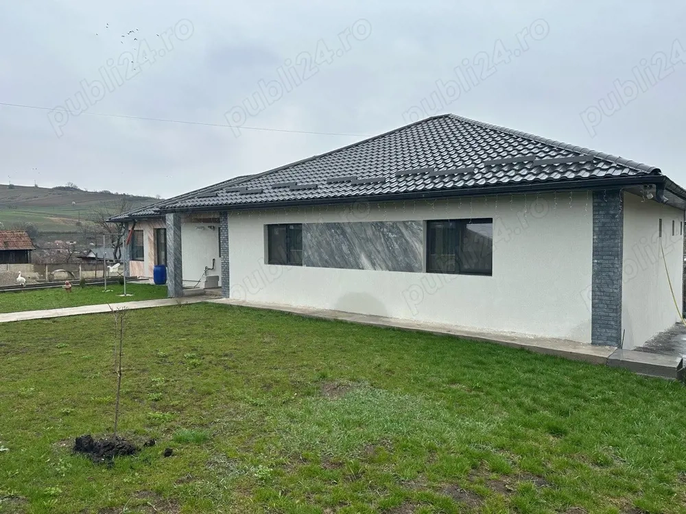 vand casa situata in soporul de campie jud cluj