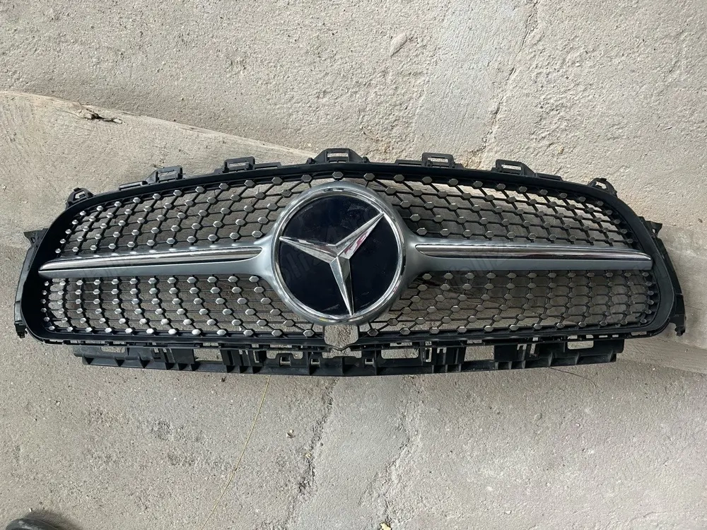 Grila masca fata Mercedes E class