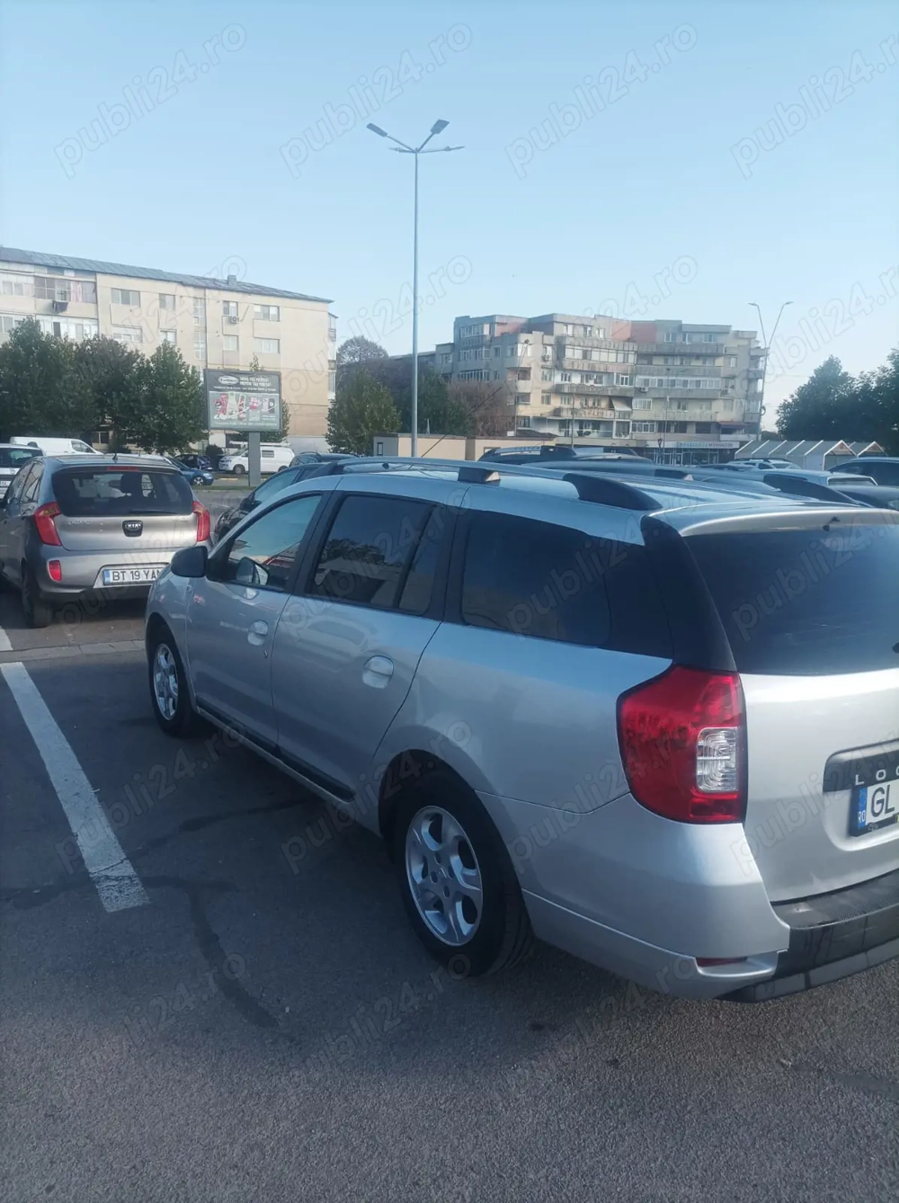 Vând Logan MCV full 0.9 tce primul proprietar