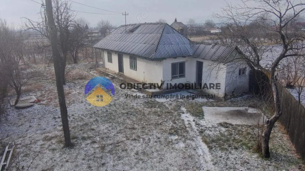 Casă batraneasca  + teren 2089 mp , Slobozia - Roznov, jud. Neamț 