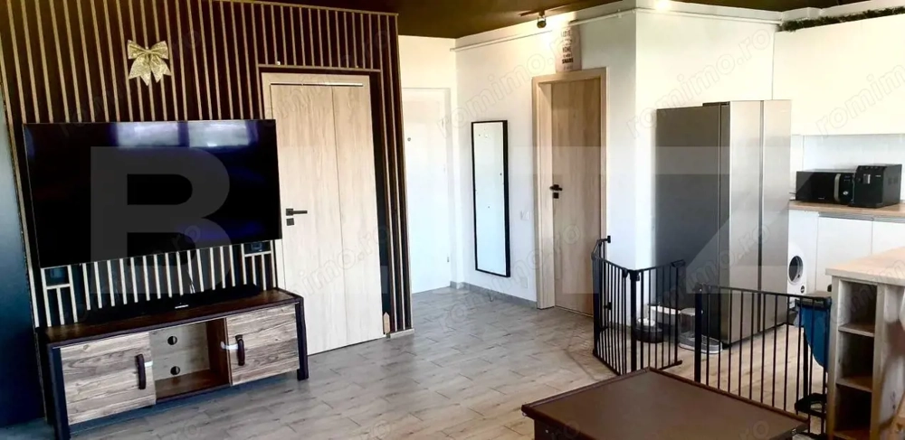 Apartament 3 camere, 71 mp, parcare, 2 bai, lift, zona Teilor