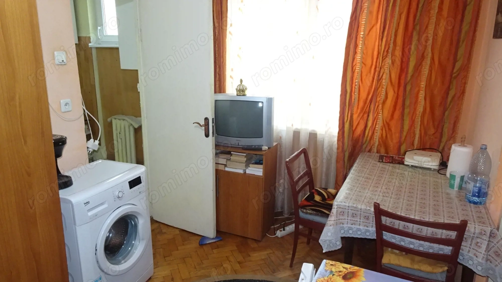 Inchiriez apartament cu 2 camere in Deva, zona Dacia (Salcamilor), etaj 3, bloc de 4 etaje, 