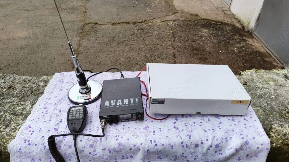 Statie Avanti Primo 4-20w completa cu antena mare de 1,65 m stare impecabila foarte putin folosita