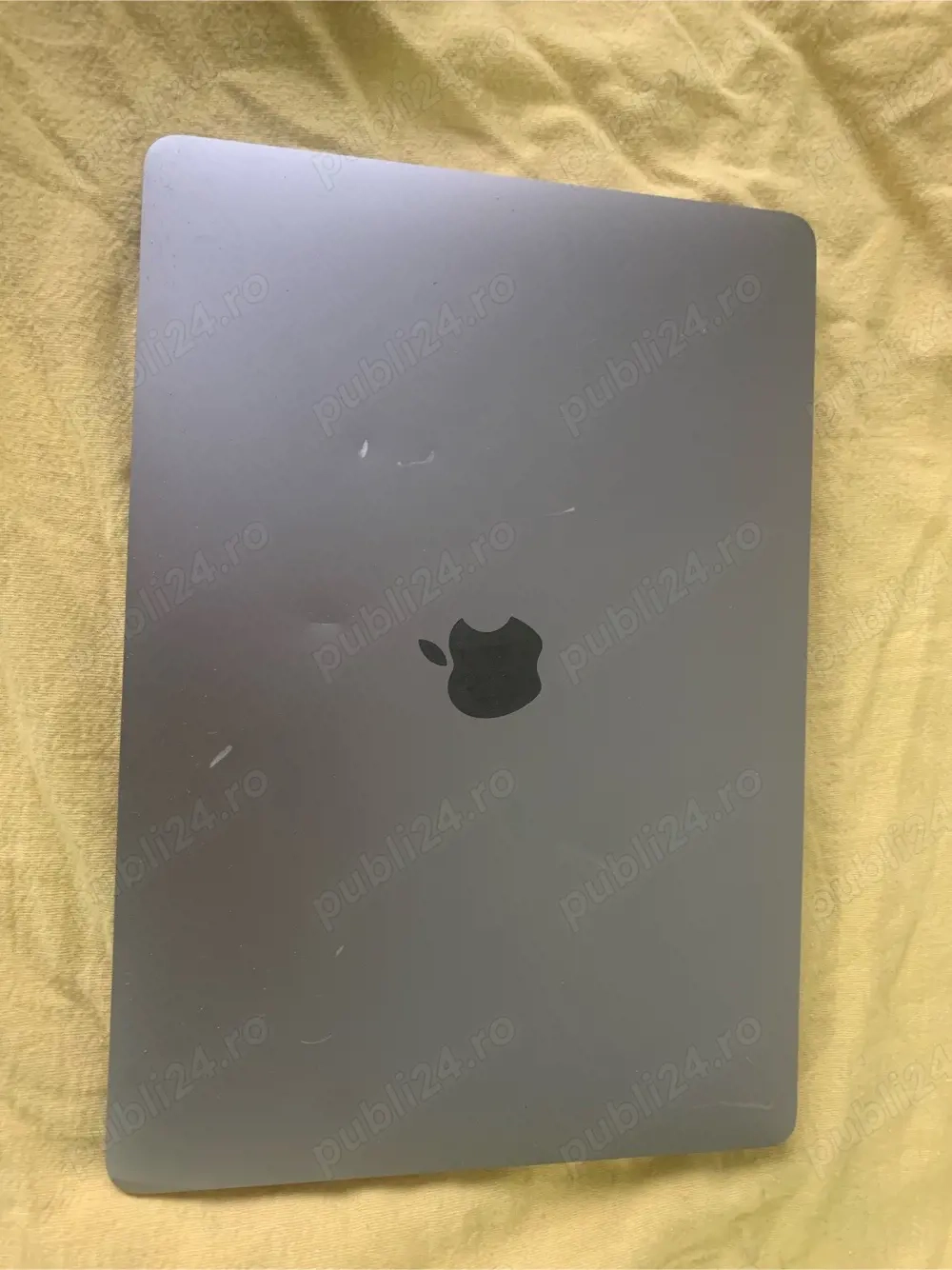 Macbook air pentru piese 