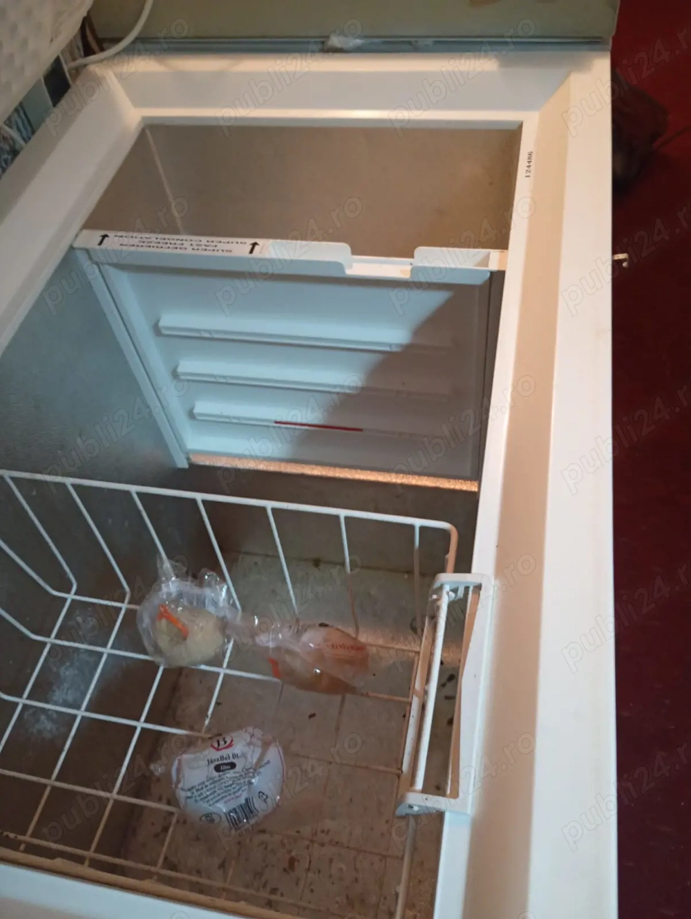 Vand  vand.lada frigorifica mare in stare foarte buna de functionare