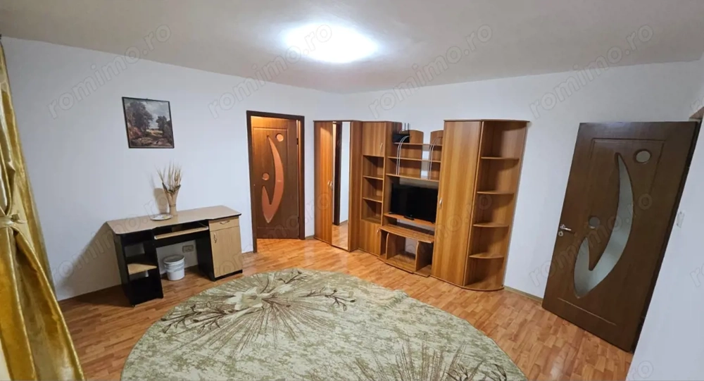 Apartament 2 camere, semidecomandat, etaj 2, zona Fraidorf