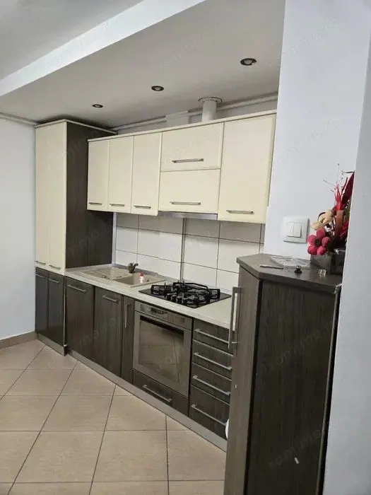 Tudor - Inchiriere apartament 3 camere - Str. Livezeni
