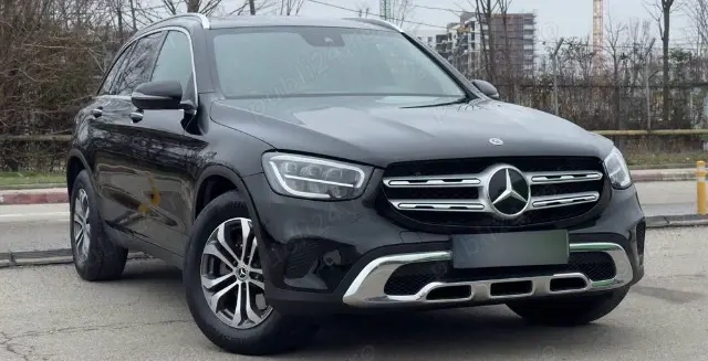 Mercedes GLC Facelift 4-Matic Piele Navi MARE Camera Keyless Entry 123.000 km GERMANIA