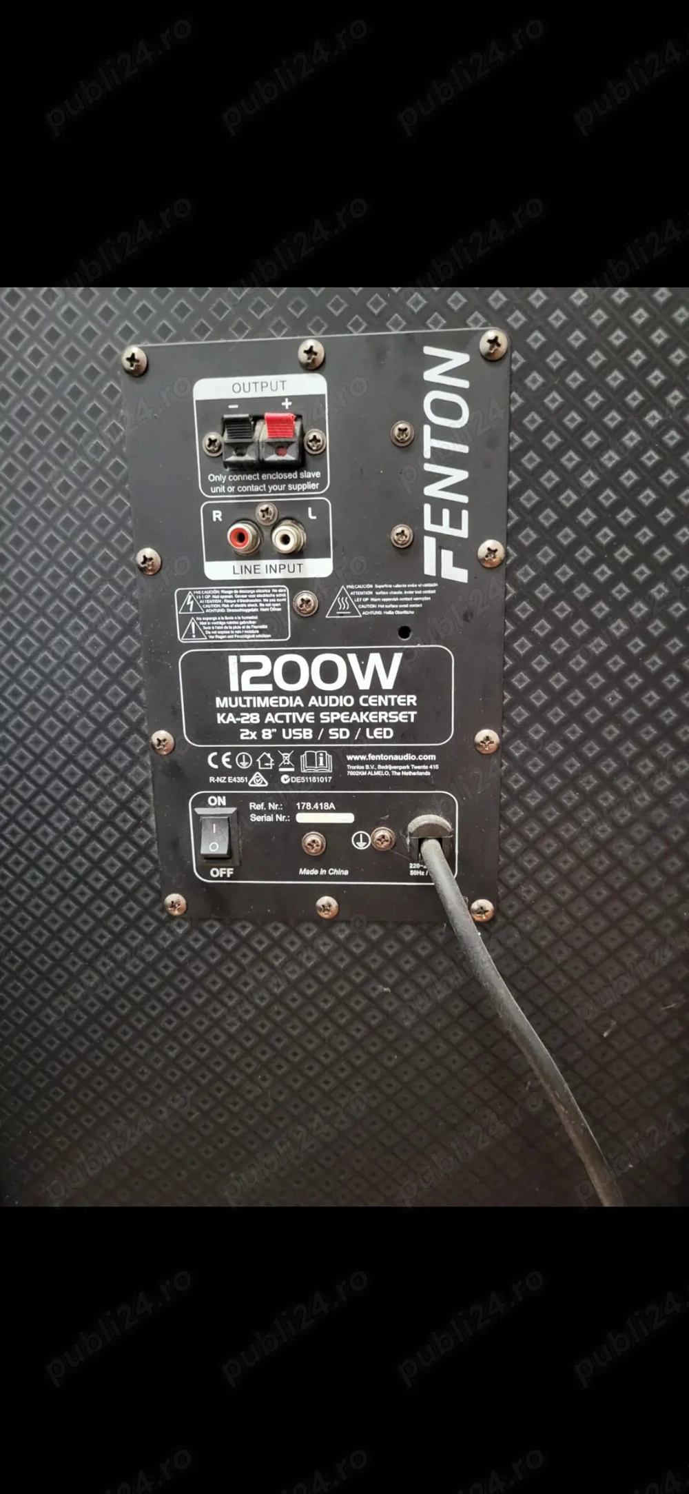 Vând doua boxe cu bluetooth 