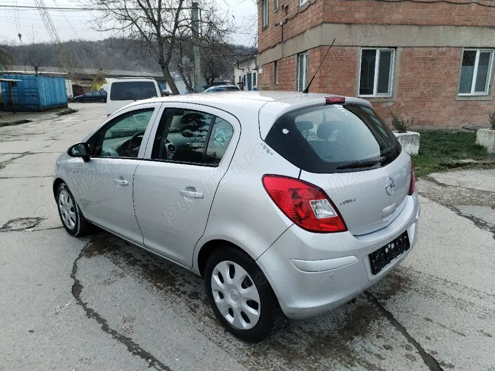 Opel corsa 1,2 BENZINA 