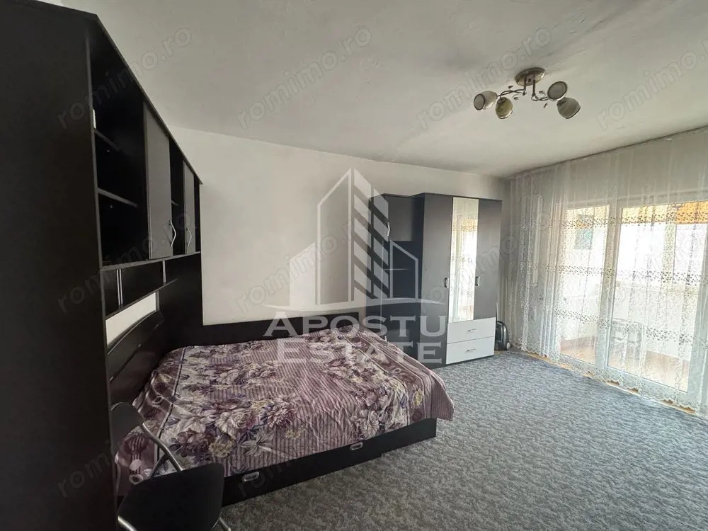 Apartament cu 1 camera, decomandat, etaj intermediar, zona Girocului