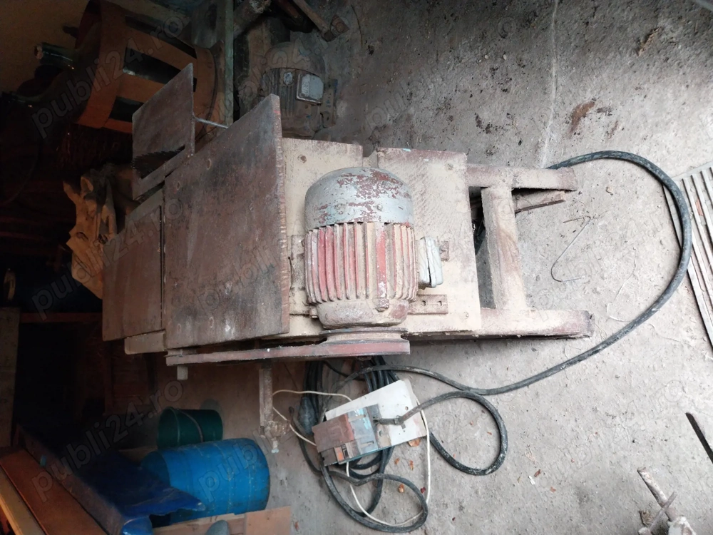 Vand abrict trifazic 