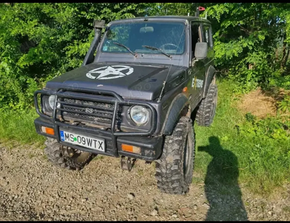 Vând Suzuki Samurai 