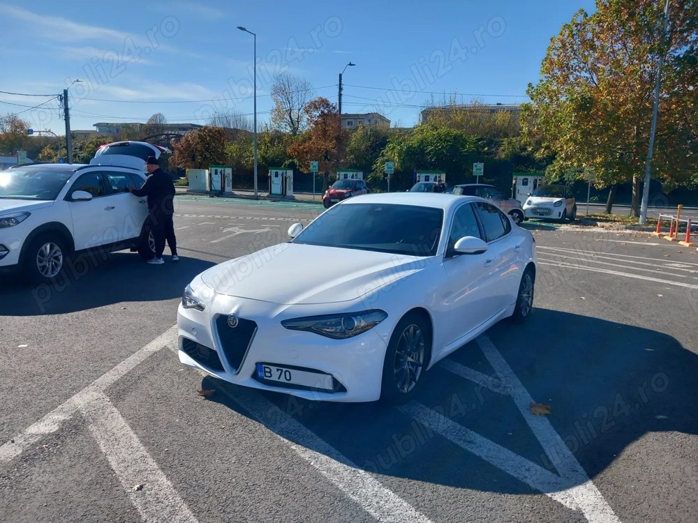 Vand Alfa Romeo Giulia, 2020, 2.0T - 280cp, 58000km interior piele rosie