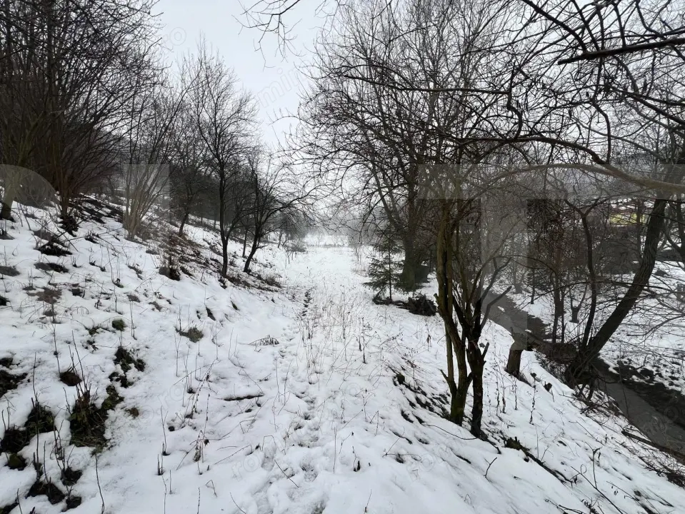 Exclusivist! Teren intravilan de 2800mp cu cascada in Micesti!