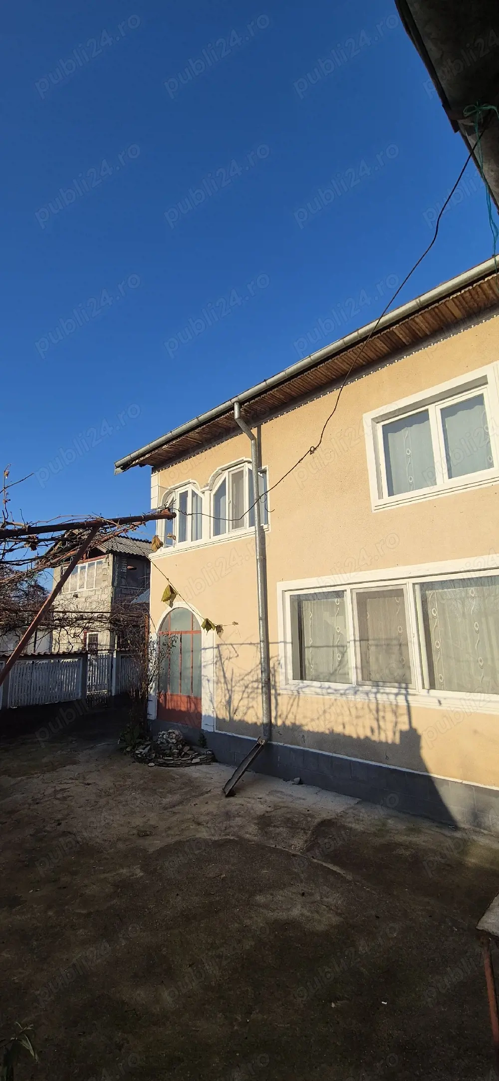 Casă de vânzare | 120mp | la 10 km de Târgoviște 