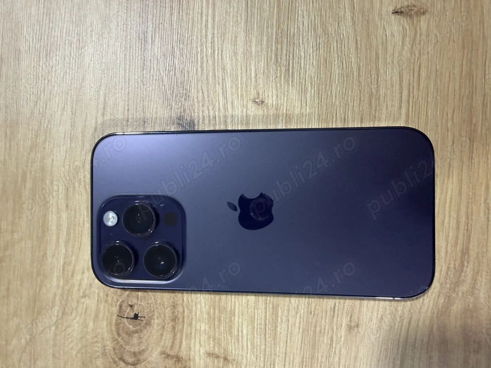 Vand 2 telefoane Iphone 14 pro deep purple impecabile. 1600 lei fiecare.