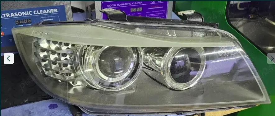 Far BMW e90 bi xenon dreapta impecabil