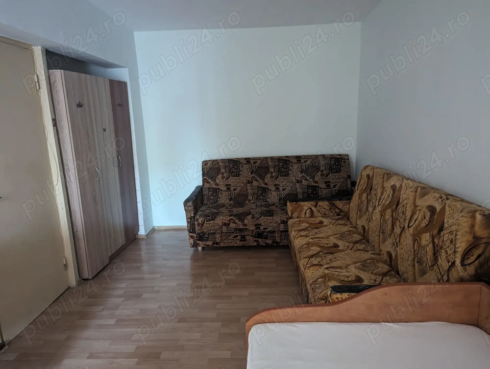 Ofer pt inchiriere apartament cu 1 camera cu centrala termica, parter, ,zona Crihala